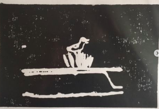 readingrevival's tweet photo. dark bird print
.
.
.
#birdart #print #ink #inkprint #inkart #foamprint #drawing #first #effort
.
.
. https://t.co/evOwplDF3h