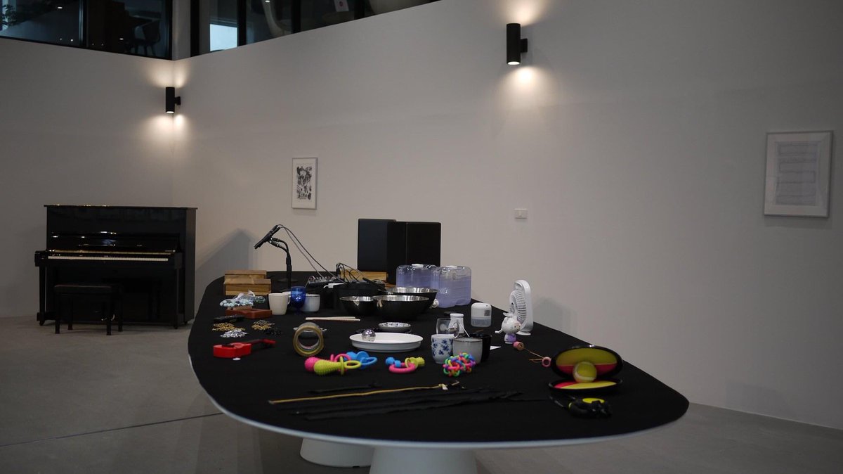 Xspaceart's tweet photo. DiaLogic
นิทรรศการดูโอ โดย สันติ ลอรัชวี และ อโณทัย นิติพน
จัดแสดงตั้งแต่วันที่ 6 สิงหาคม - 30 กันยายน 2022 นี้ 
ณ Xspace Gallery (Main Hall) 

*งานเปิดนิทรรศการ 27 สิงหาคม 2022 (14:00 - 17:00 น.) https://t.co/6CLR9TfCXC