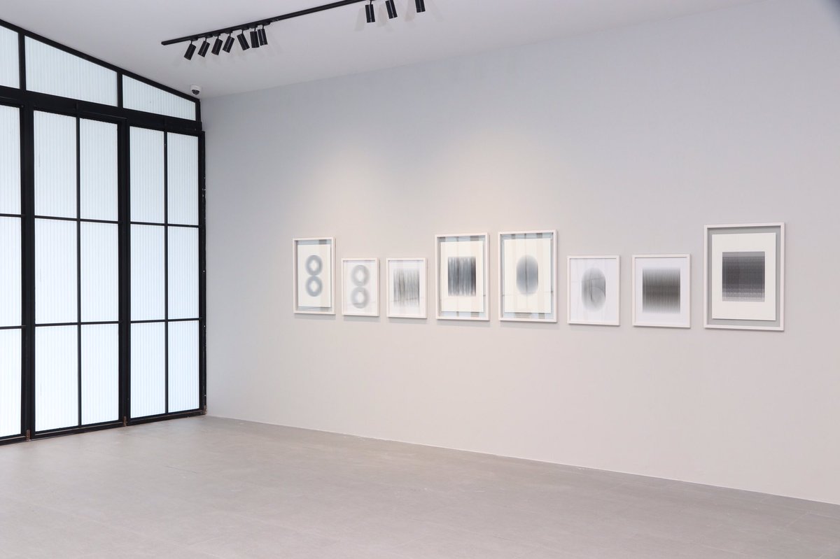 Xspaceart's tweet photo. DiaLogic
นิทรรศการดูโอ โดย สันติ ลอรัชวี และ อโณทัย นิติพน
จัดแสดงตั้งแต่วันที่ 6 สิงหาคม - 30 กันยายน 2022 นี้ 
ณ Xspace Gallery (Main Hall) 

*งานเปิดนิทรรศการ 27 สิงหาคม 2022 (14:00 - 17:00 น.) https://t.co/6CLR9TfCXC