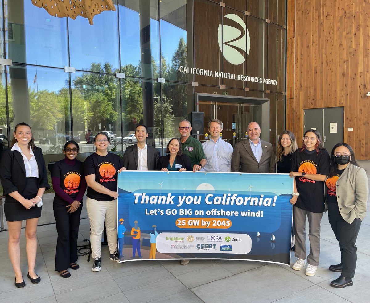 EddieAhn's tweet photo. Today, @CalEnergy voted to go big on offshore wind: 25 GW or 25 million homes powered by clean energy! Thanks to the leadership of Asm @DavidChiu to the enviro-EJ-labor coalition @EnvCalifornia @BrightlineDef @EOPAmerica @CeresNews @USCleanPower OE3 and so many others💨⚡️ https://t.co/zilRRu2hnD
