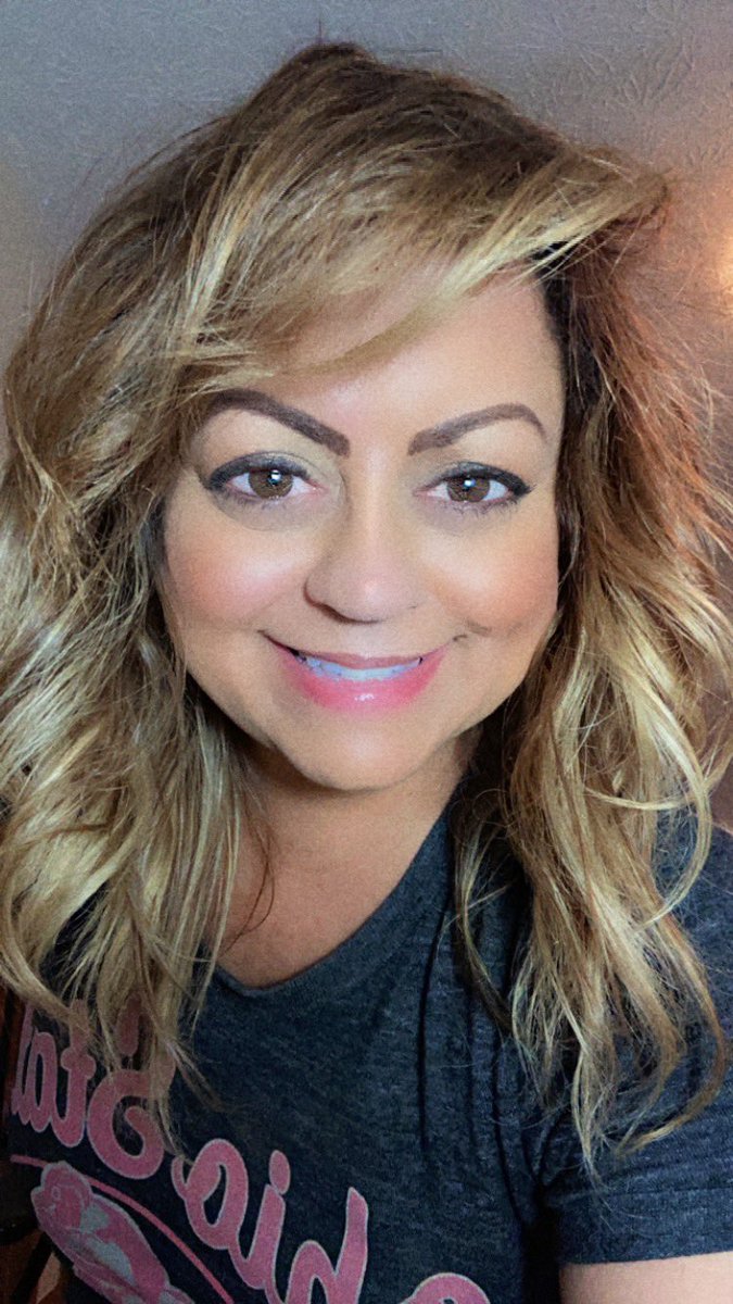 RealTamie's tweet photo. It’s been a loong day and I’m tired, but it’s time to smile and dial! 

We need campaign finance laws. Politics should be about people not money! 🙄

Can y’all help a girl out and donate?

I will do a video with you if you max out your donation at $2,900!

https://t.co/qcg2YSJD4U https://t.co/diGGOb3WY1