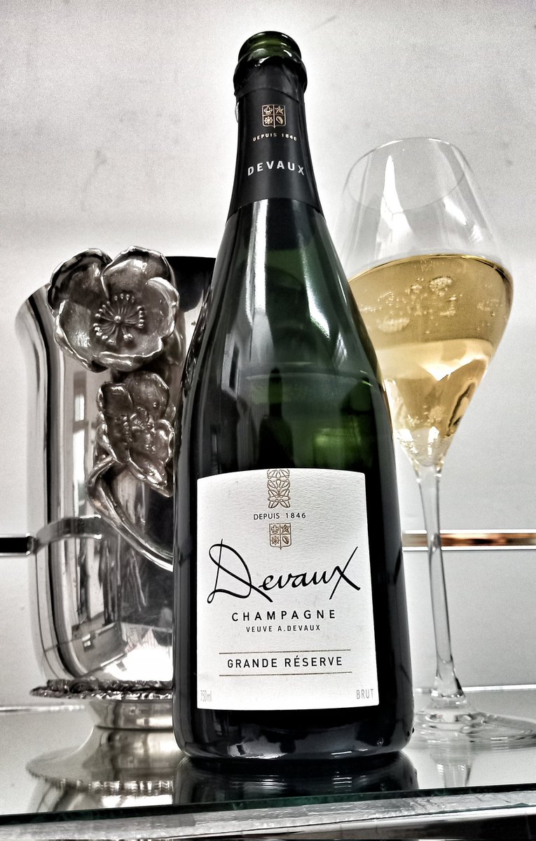 PabloChamp's tweet photo. 𝘿𝙀𝙑𝘼𝙐𝙓
𝙂𝙧𝙖𝙣𝙙𝙚 𝙍é𝙨𝙚𝙧𝙫𝙚
𝘽𝙧𝙪𝙩
𝙈𝙖𝙞𝙨𝙤𝙣 @ChampagneDevaux
𝟳𝟬% 𝙋𝙞𝙣𝙤𝙩 𝙉𝙤𝙞𝙧
𝘾ô𝙩𝙚 𝙙𝙚𝙨 𝘽𝙖𝙧
𝟯𝟬% 𝘾𝙝𝙖𝙧𝙙𝙤𝙣𝙣𝙖𝙮
𝙈𝙤𝙣𝙩𝙜𝙪𝙚𝙪𝙭 𝘾ô𝙩𝙚 𝙙𝙚𝙨 𝘽𝙡𝙖𝙣𝙘𝙨
𝙁𝙧𝙖𝙣𝙘𝙚 🇫🇷
#champagne #cheers
#lifestyle #France #life #love https://t.co/bNvN8Imy83