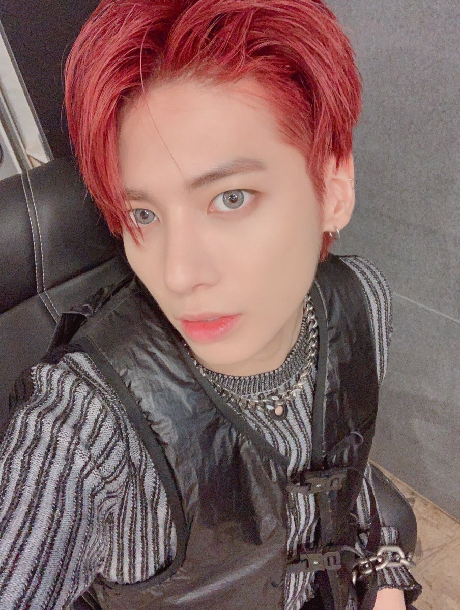 BOFLTWT_'s tweet photo. ¡Today it's the #𝑓airy𔘓𝚍ebut! Todas las vibras de #𝙶ashina·节奏 me andan recorriendo las venas, no me hago responsable si me ven bailando por todo el #秘密ー𝙶arden como demente. ¡Es la energía del lugar! 🪄🔮

𝗍𝗁𝖾 𝕄𝖺𝖽 ℍ𝖺𝗍𝗍𝖾𝗋, #𝐄IRSI🎩 https://t.co/TZzv5X7rNY