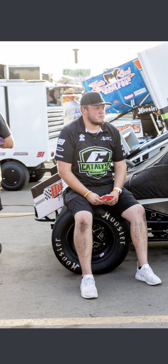 mitchell_hart10's tweet photo. When you eat all your spicy chicken bites before hot laps.. https://t.co/1xy5SMvlFi
