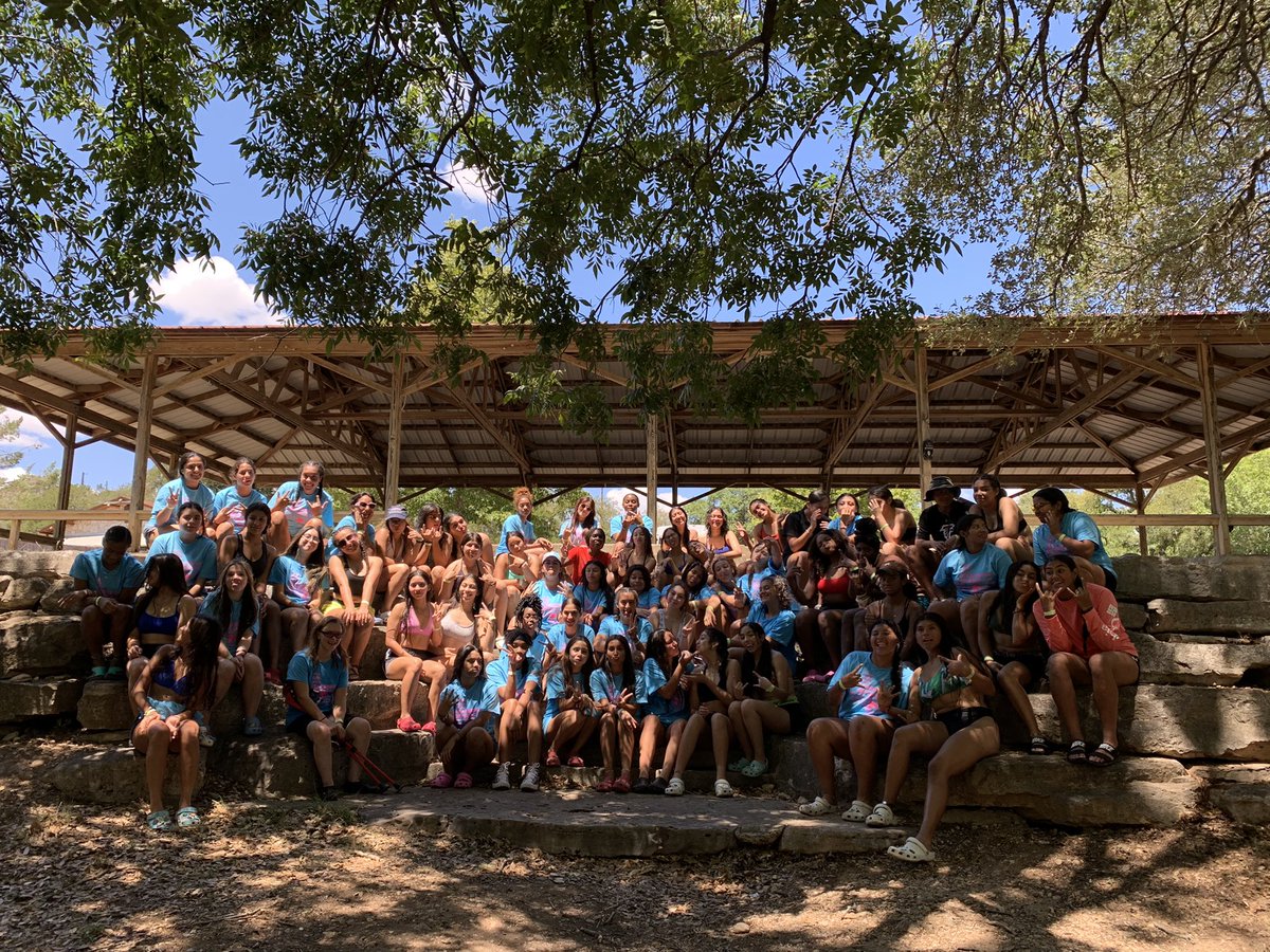 StevensFalconSB's tweet photo. Stevens Girls Athletics Leadership Retreat 2022!!What a great day having fun with these amazing young ladies and leaders of our school❤️🖤🥎🏀🏐⚽️🏃🏻‍♀️@stevensgirlsbb @runstevensrun @ladyfalconsoc @FalconsAth @stevens_vb https://t.co/V5nXY5Lkws