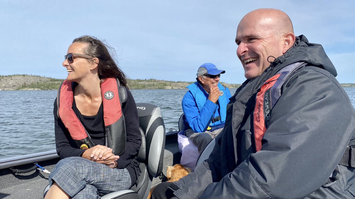 R_Boissonnault's tweet image. Thanks Bill for bringing the landscape alive today during our tour of the Great Slave Lake. I look forward to bringing these stories back with me to my tourism colleagues and cabinet members around the table!