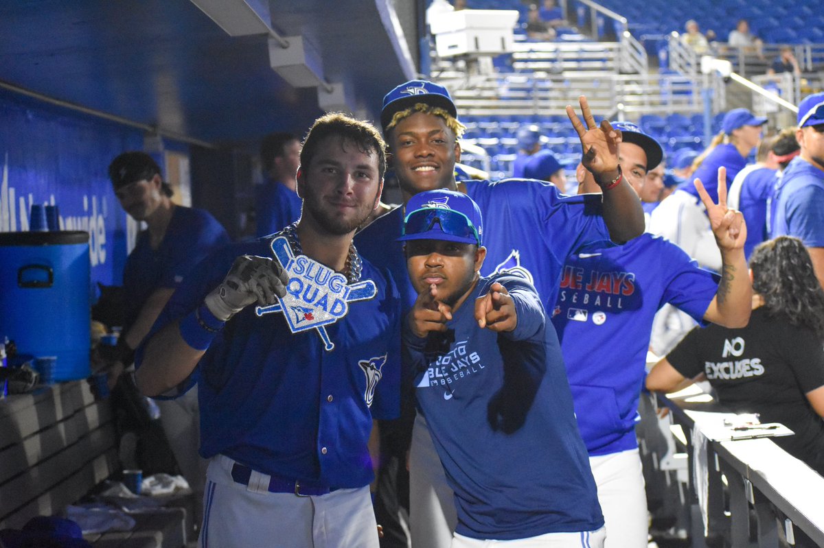 👋 Turc, that home run chain looks good on you 💥 @turconi6!