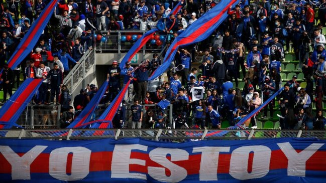 Cooperativa's tweet photo. Gerente de Azul Azul: Ante la UC esperamos que el aforo sea de más de 30.000 personas #CooperativaContigo #UdeChile https://t.co/sfLhdZhSyy https://t.co/nVjsmlBYLP