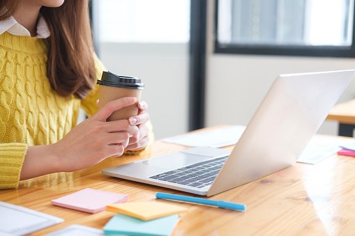 Create_MVP's tweet photo. We use Backendless to fast-track the creation of your MVP
⇒https://t.co/MsUQjrhsXr
⇓
#backendless #MVP #apptools #appideas #apps #entrepreneurs #market #development #software #appidea #tools #fasttrack #code #programming #tech #createMVP https://t.co/IHHgIMHdhu