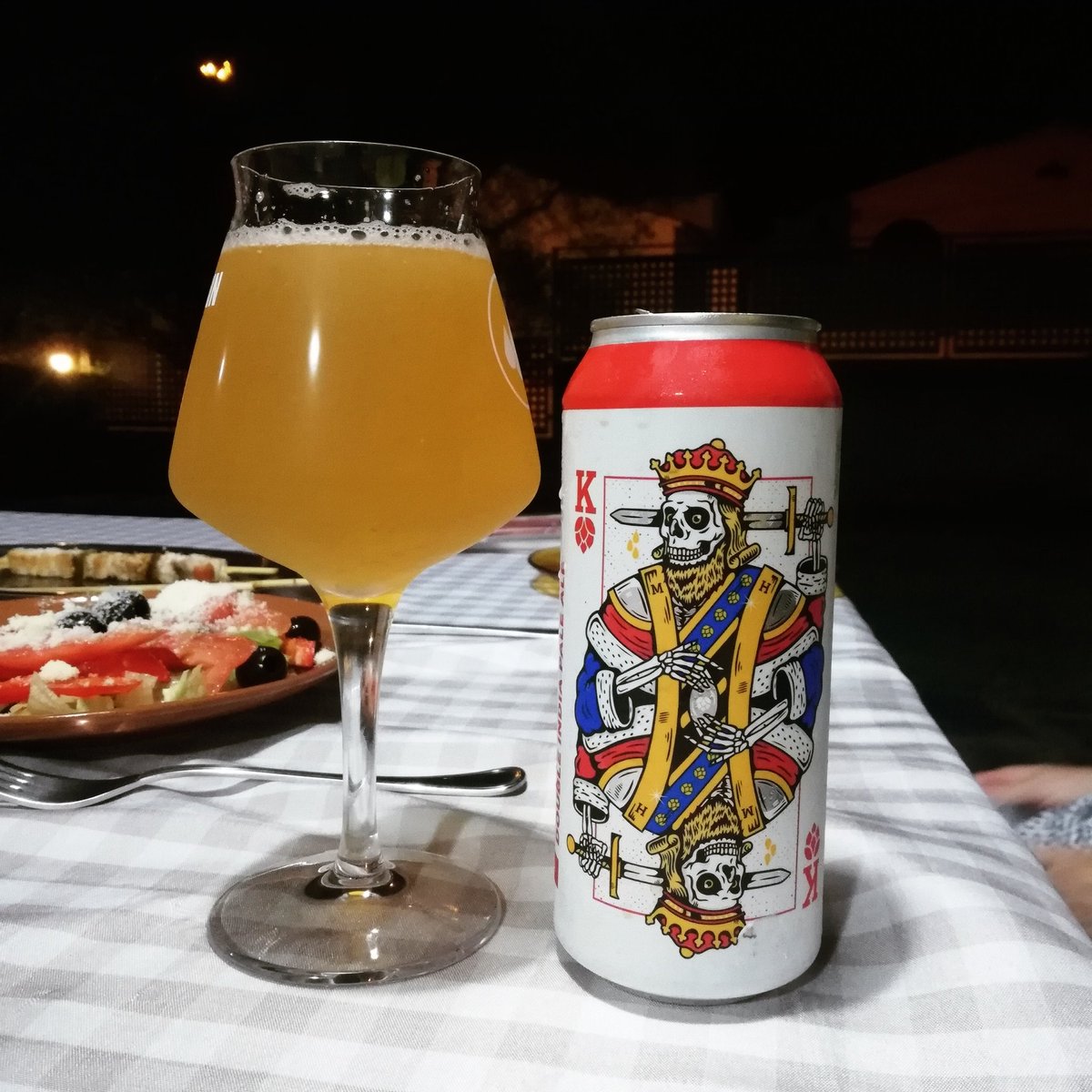 milbeerista's tweet photo. Nickel Brook Brewing Co. Metal head. De Burlington, Ontario, Canadà. Double IPA. Aigua, malta (Pilsner, Malted oats Flaked oats, Golden Promise), llúpol (Citra, Galaxy, Mosaic, Ekuanot) i llevat (Vermont Ale). 64 IBUs. 8,5%. Molt canyera. Gust cítric, fruita tropical, fruita... https://t.co/3e7t2Bzll5