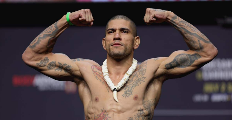 battle_mma's tweet photo. Alex Pereira weighs whopping 232 pounds just three months away from UFC 281 title fight

#ufcfightnight #ufc #ufcfightnight #ufc281 #ufc281 #alexpereira #weightcut #ufc #ufcindia #ufcasia #weightloss #weightcutlife #weightcut #ufcfightnightindia #weightcutlife https://t.co/2nldRmJHfJ
