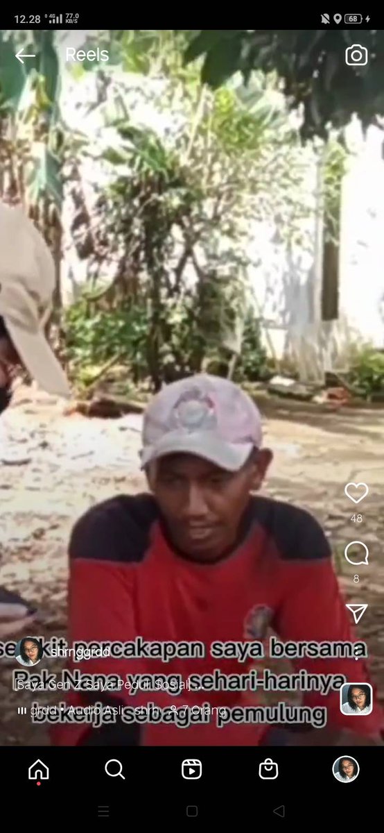 InggridSheren's tweet photo. salah satu tugas yg aku dpt yaitu tugas aksi yg kita lakukan kpd masyarakat sekitar yg membutuhkan. aku berbagi dengan 2 org yg berbeda dgn memberikan makanan, membantu membeli dagangannya. #VOKASIIMPACT #MPKMB59SVIPB #IPBDIGDAYA #VOKASIJUARA #TheGlimpseStoryofGatamalaAgrinawa https://t.co/fIU4c1Fj4c