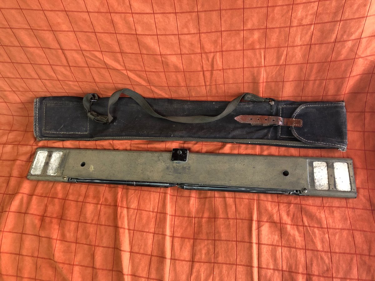 BlackburnCo1's tweet photo. ゲルマン民族伝統工芸品が届きました。
70サンチ測距儀EM34(九四式野戦軽測遠機)の調整板です。
キャリングケース付き、プリズムも綺麗です。
#EM34
#Entfernungsmesser
#Rangefinder
#Telescope
#ゲルマン民族伝統工芸品 https://t.co/6K4ubGrGX0