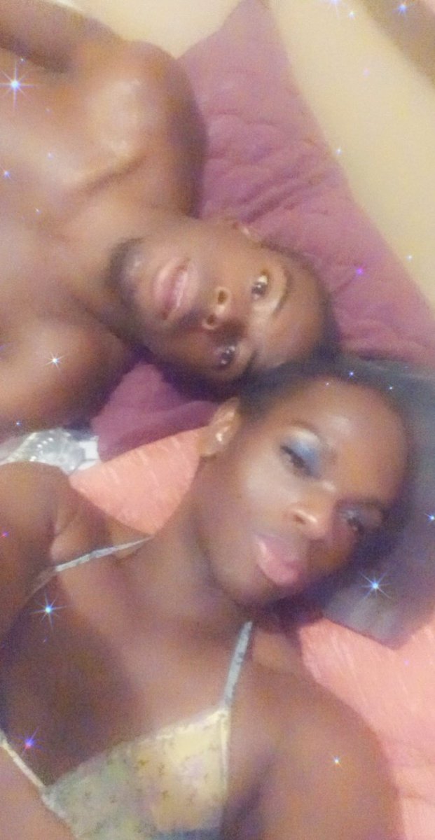 devilishlytahti's tweet photo. The lil bro and i @hood_red18. Who wanna have some fun https://t.co/ZiX5ZTEE76