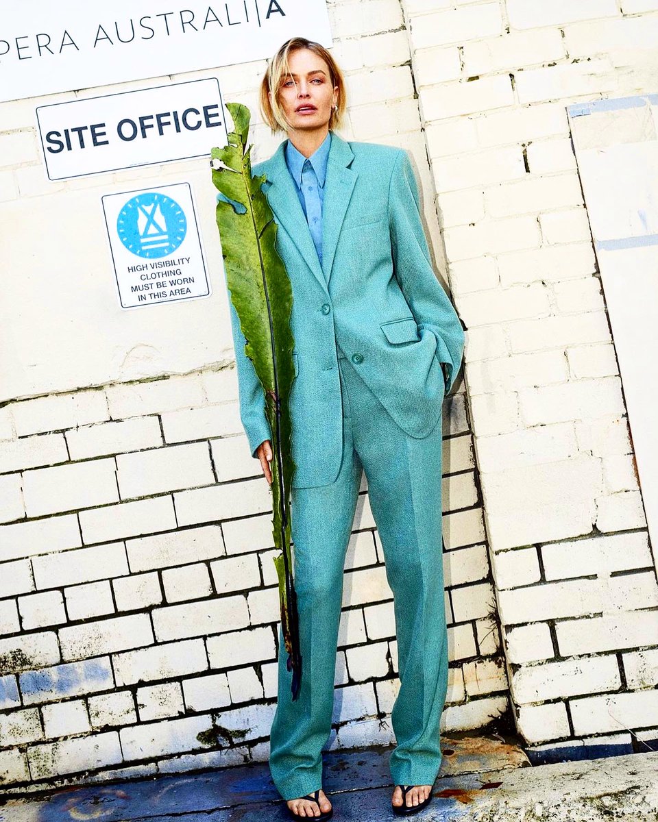 melissahoyer's tweet photo. Don’t think I’ve ever wanted a green suit more than this. @MsLWorthington in design & muse mode for Melbourne label, Atoir. . . https://t.co/y63apCPJ3W #farshun #fashion #laraworthington https://t.co/JmGEv09dC1
