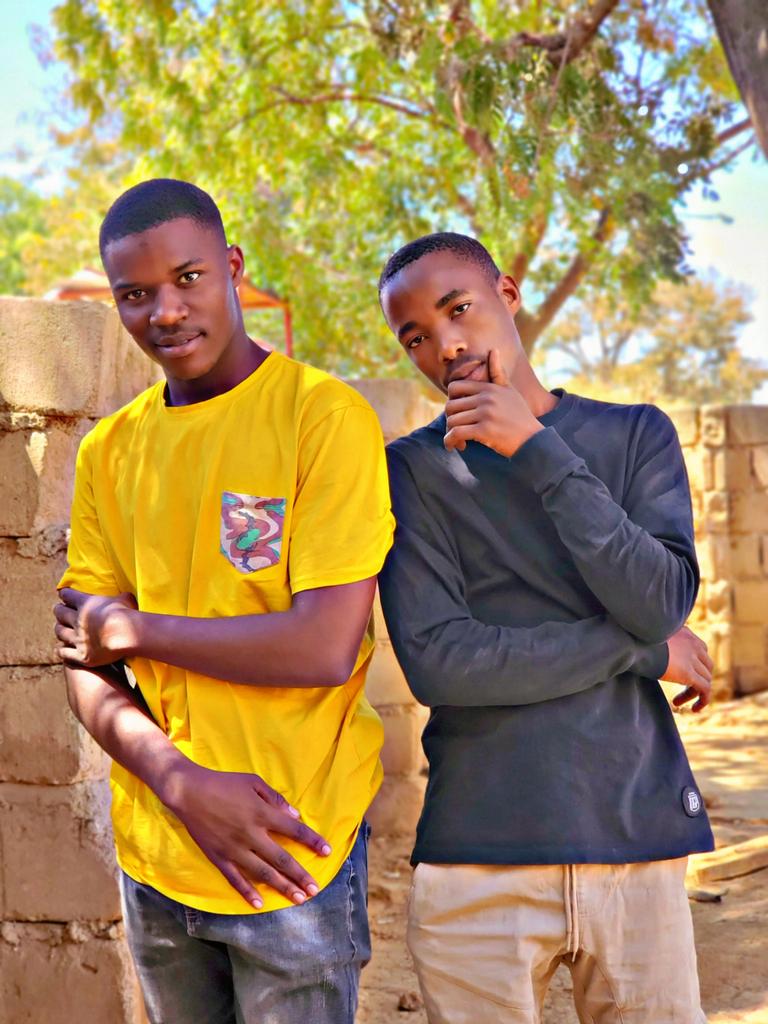 DundoVanny's tweet image. Me with my big brother💥