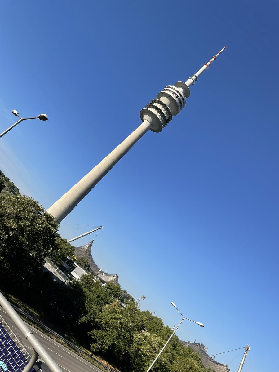 Good morning from <a href="/ECMunich2022/">Munich2022</a> ! Glorious weather for the first day of competition. #Munich2022