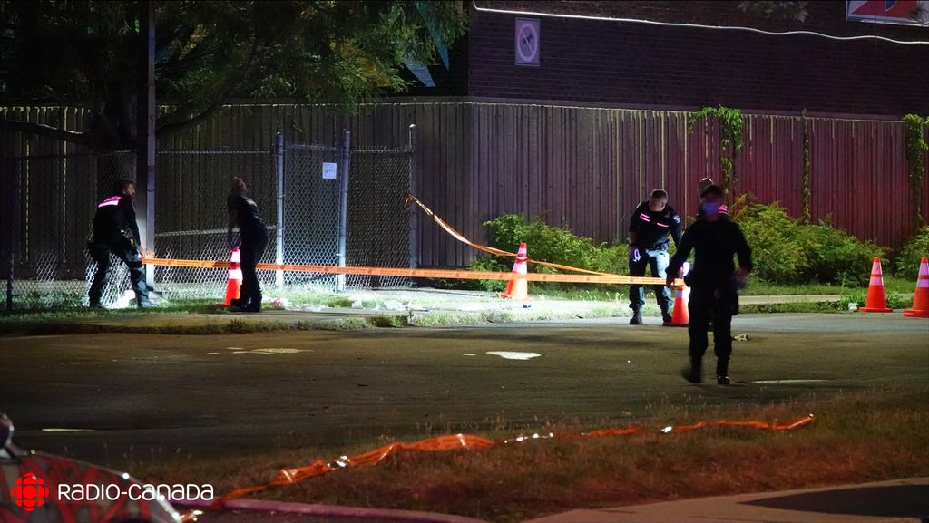 Un homme repose dans un état critique dans un hôpital de Montréal après avoir reçu au moins un projectile d’arme à feu sur l’avenue P.M. Favier dans l’arrondissements de Montréal-Nord. #rcmtl