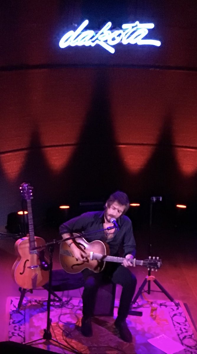 Awesome set by British guitarist and singer-songwriter Jack Broadbent <a href="/JackBMusician/">Jack Broadbent</a> who plays and writes his songs in blues and folk style tonight in Minneapolis at <a href="/DakotaMpls/">Dakota</a>.