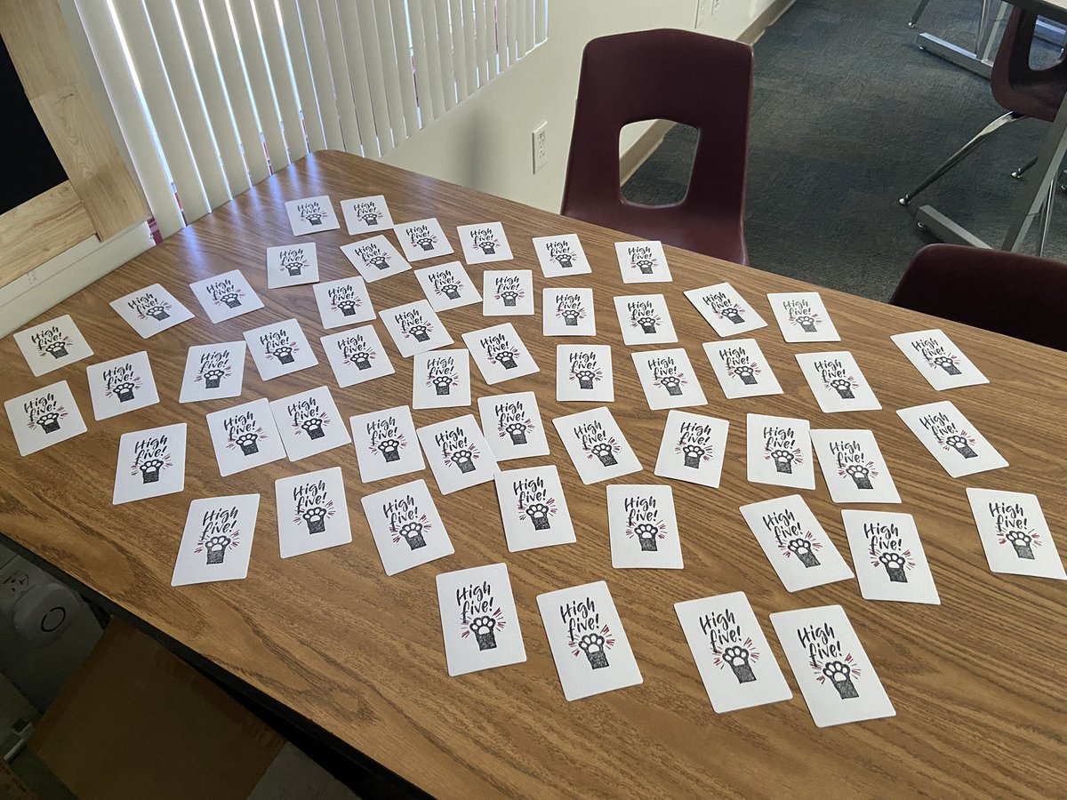 johnNcoffman's tweet photo. Starting off my year @BuljanRcsd w/letters to our incoming bulldogs. Gotta let them know they belong here, they are cared for, and they’re going to do great things! #rcsdchampions https://t.co/bPjapkQdho