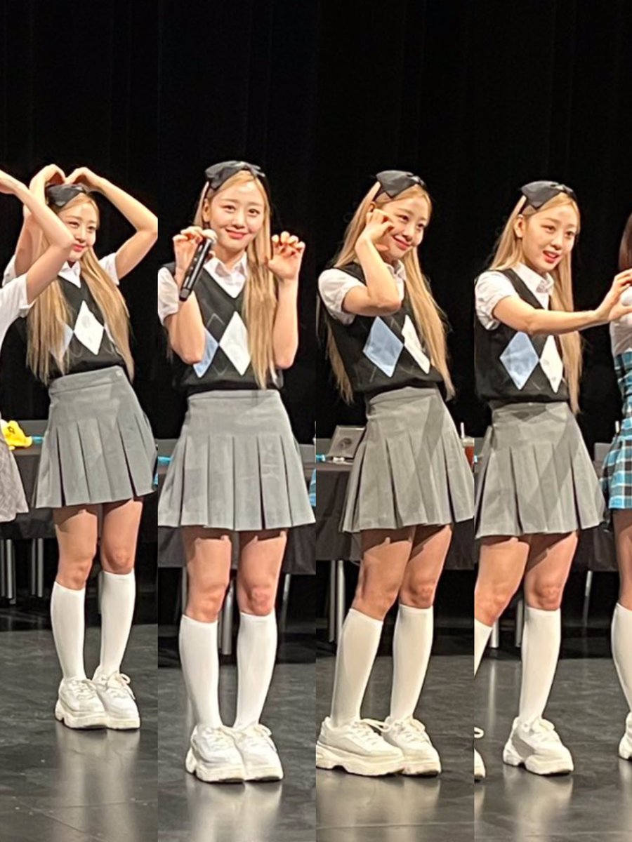 YVES0URCE's tweet image. yves at today’s fansign 

 #이브 #YVES