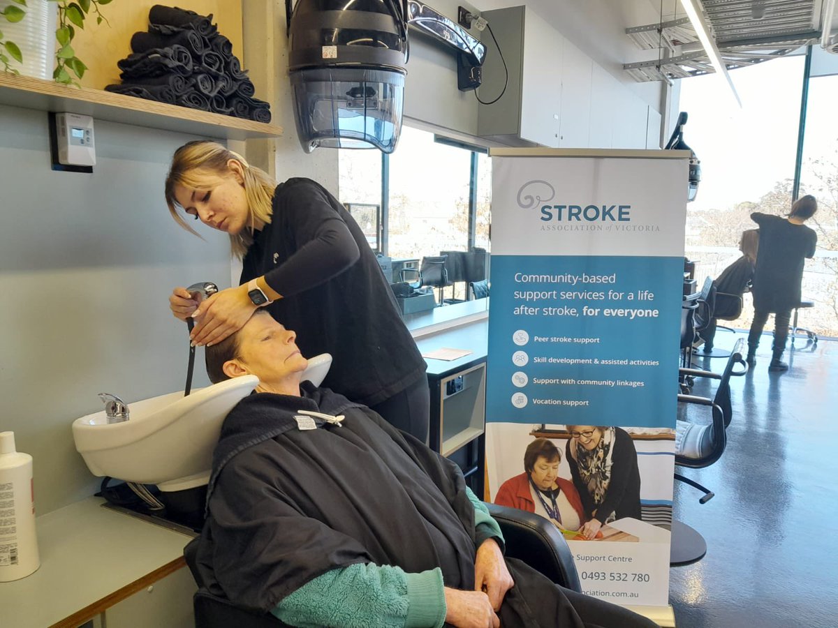 stroke_victoria's tweet photo. To kick off National Stroke Week on Monday, our team at the Bendigo Stroke Support Centre arranged a “pamper day” for members. Such a lovely way to start the week! A big thanks to the @bendigo_tafe hairdressing students for making our members feel extra special ❤️
@SaferCareVic https://t.co/5kPBPxpIw4