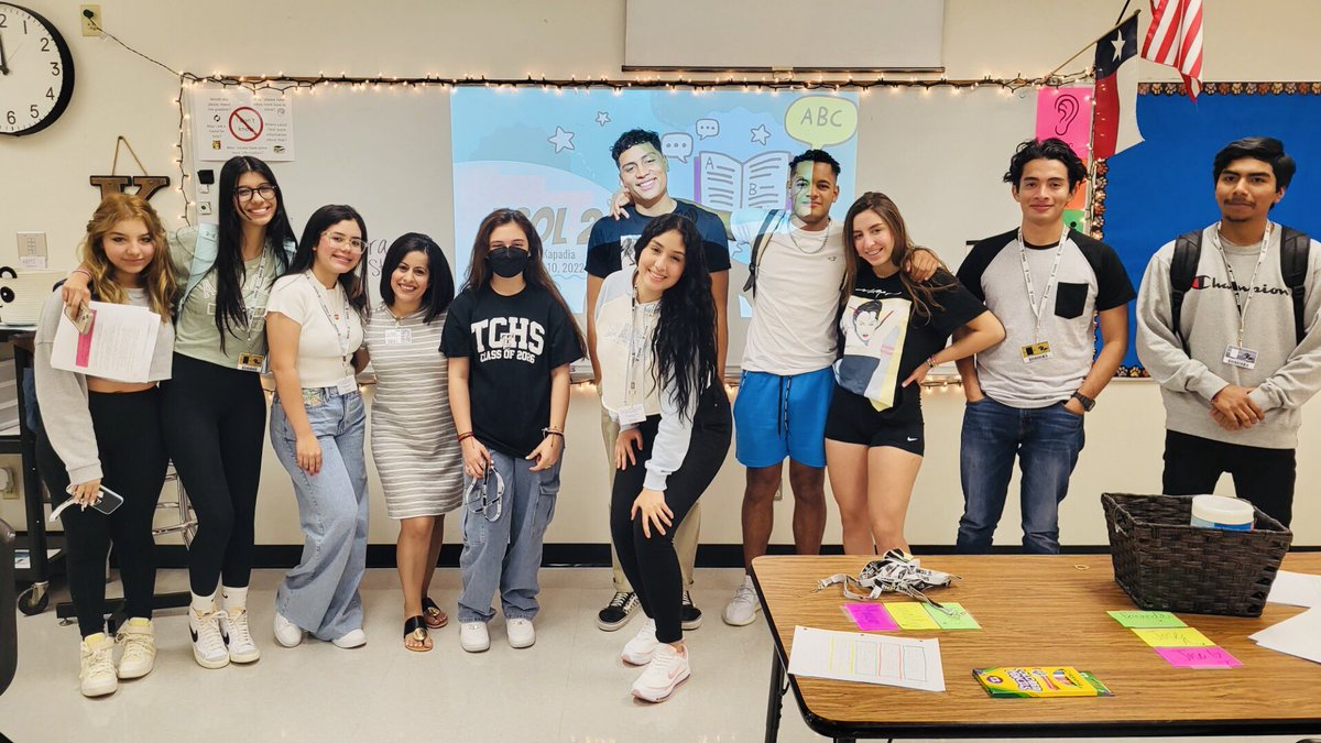 MrsK_ESL's tweet photo. Our first day of school class photograph! The highlight of my day was seeing ALL of my ESL students before school and how confident they have become with speaking English. I missed them and their hugs! @TheColonyHS @OakleyESL https://t.co/0gYJvqkpMw