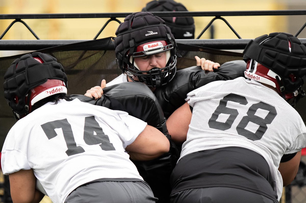 CWUFB's tweet photo. Getting back into the swing of things in the Burg! #GoCats #AllInAllTheTime #CSH https://t.co/VmbLHmhcbT