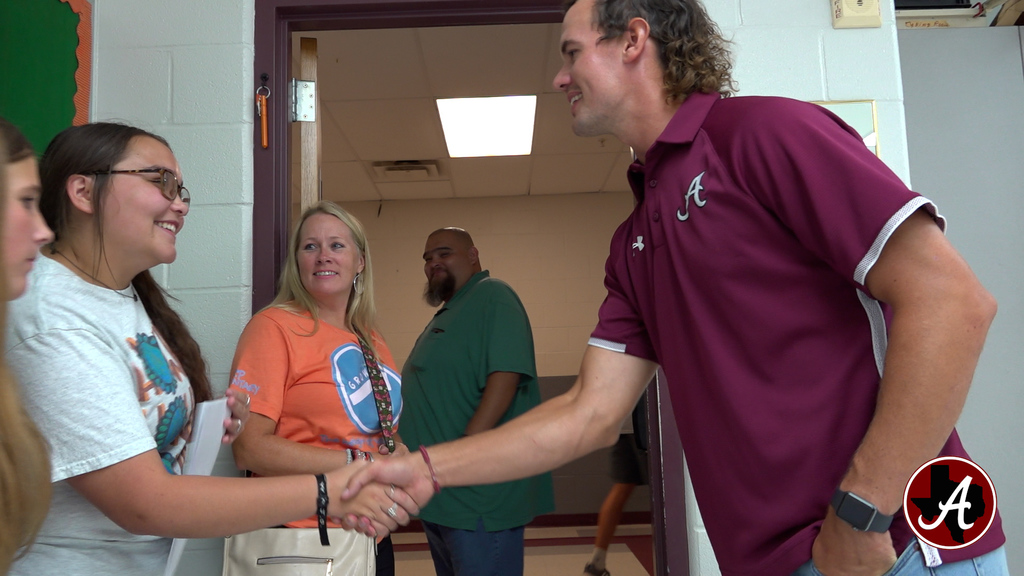 ArpISD's tweet photo. 📺VIDEO📺: Enjoy some great highlights from Tuesday's Meet the Teacher Night. Just CLICK https://t.co/nQb5yhlx0h TO ENJOY!
See you Thursday morning for the 1st day of classes of the 2022-23 school year.
Let's G.R.O.W. together in 2022-23! https://t.co/TewTEAg31i