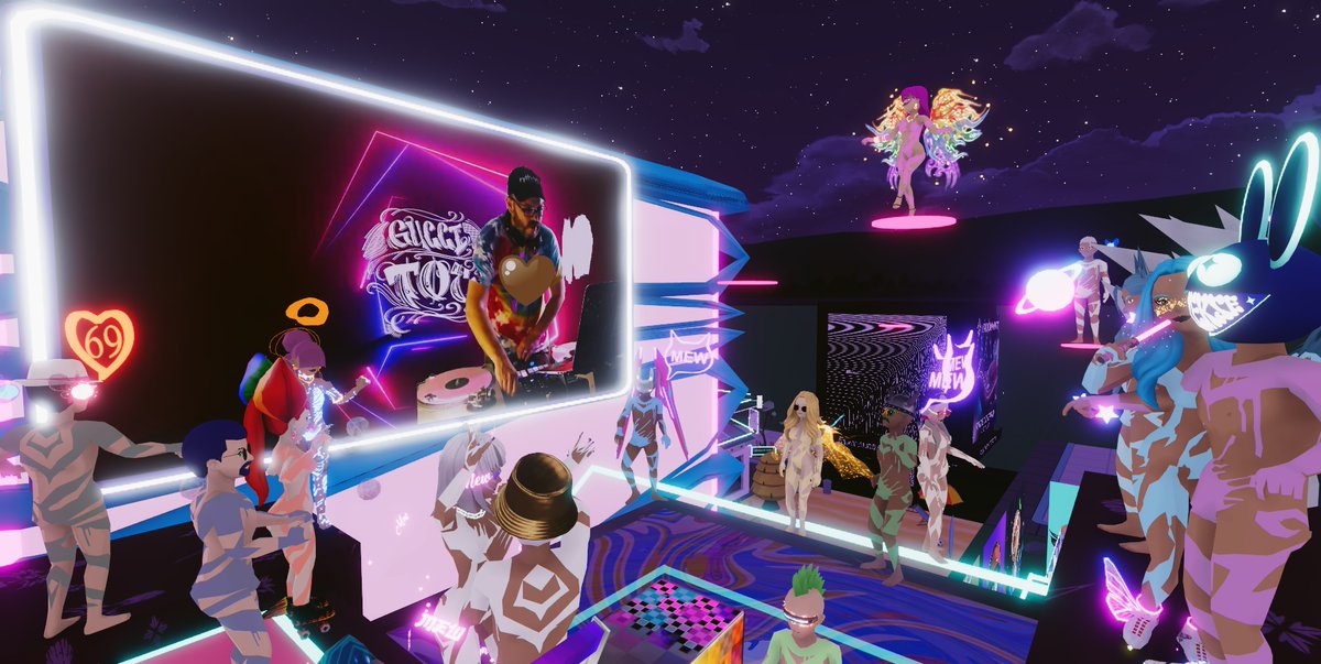 JsCoincollector's tweet photo. Another dope party at Casa Roustan. @Defector_Dan setting the place on fire w/his badass music 🥳🔥🎶🎶🎶 We literally had to go naked to take the heat  🔥💃🔥🪩🔥🕺🔥 "It's getting hot in here~🎶"

@RoustanNFT #Decentraland #Metaverse #NFTcommunity #DCL #DCLfam #digitalfashion https://t.co/xumwjkdvsW