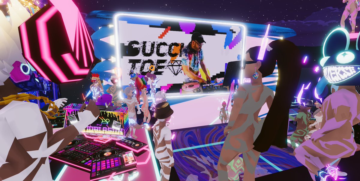 JsCoincollector's tweet photo. Another dope party at Casa Roustan. @Defector_Dan setting the place on fire w/his badass music 🥳🔥🎶🎶🎶 We literally had to go naked to take the heat  🔥💃🔥🪩🔥🕺🔥 "It's getting hot in here~🎶"

@RoustanNFT #Decentraland #Metaverse #NFTcommunity #DCL #DCLfam #digitalfashion https://t.co/xumwjkdvsW