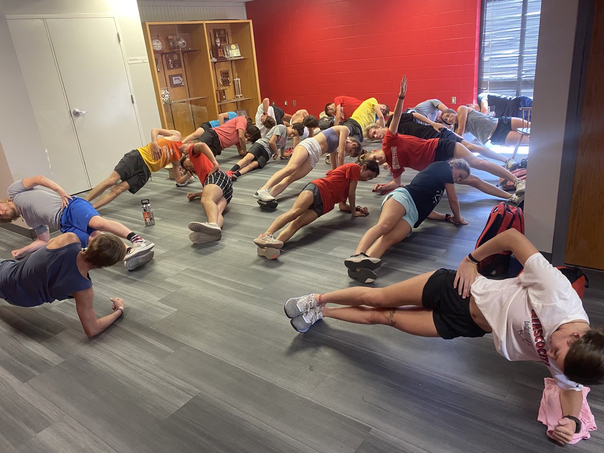 McPherson_XCTF's tweet photo. Bulldogs getting after it in our Preseason! #BulldogPride https://t.co/Uy0RhuGCjL