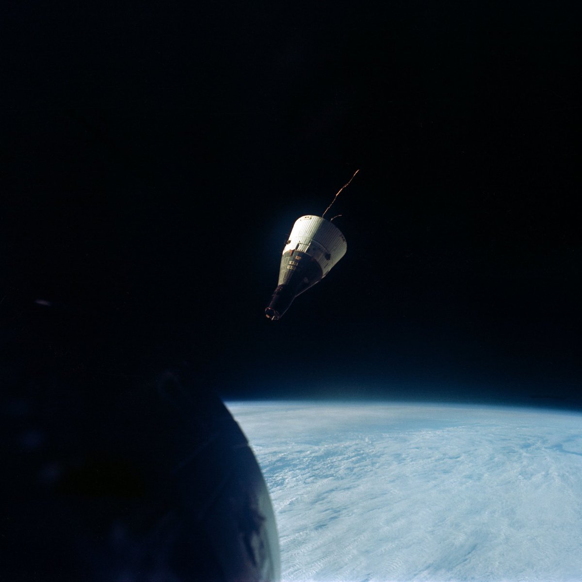 HistoricSpace's tweet photo. The Vostok 3&amp;4 vehicles lacked any ability for fine orbit control, and only got as close as their initial orbits allowed, not achieving a rendezvous.

However in 1965 the Gemini 6&amp;7 missions from the US successfully rendezvoused and kept station as close as 30cm from each vehicle https://t.co/wMNzAidxQk