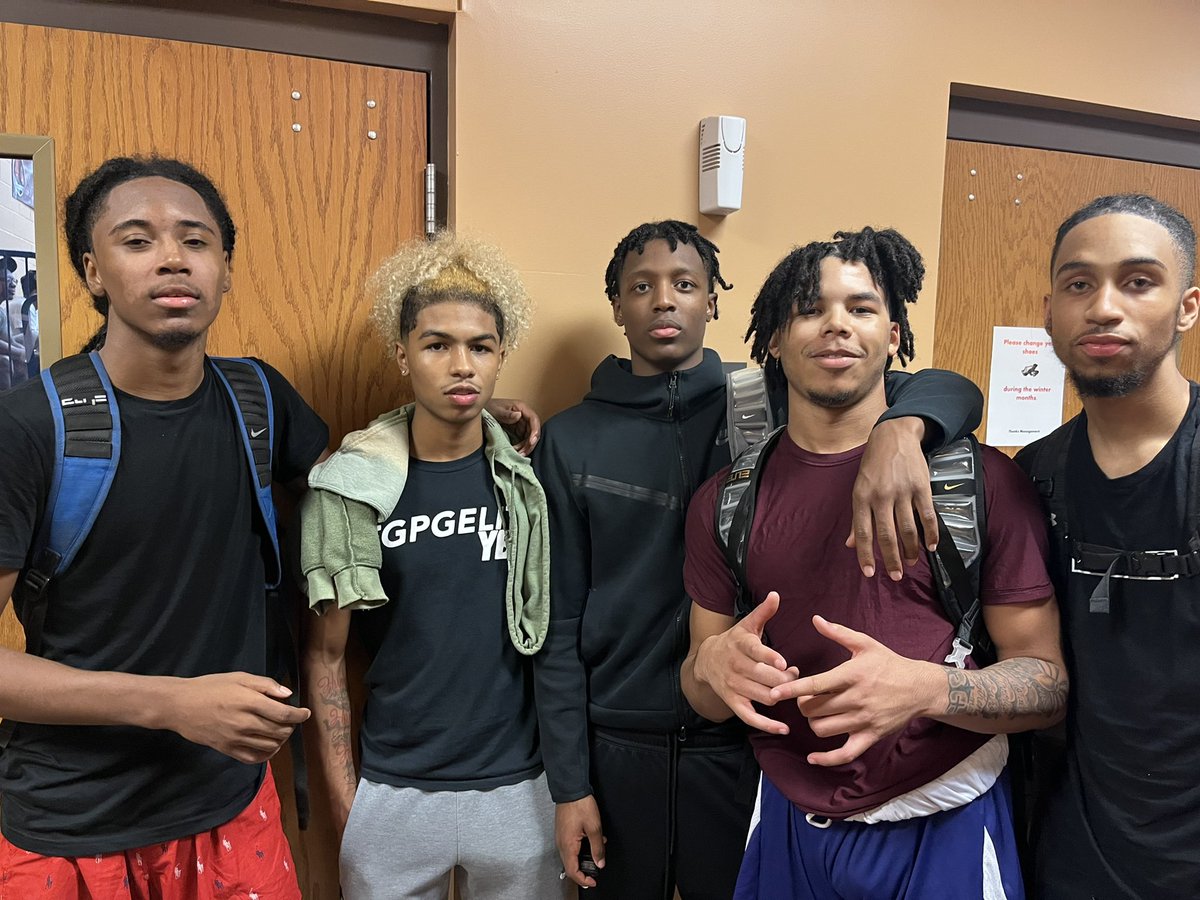 ssuburbanhoops tweet picture