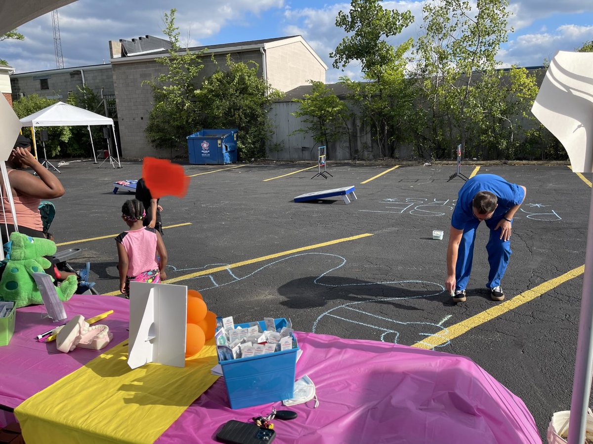 ONEHealthOhio1's tweet photo. #NationalHealthCenterWeek: Day 3! 
Incredibly honored to support the #RISERecovery #community! Patients (and their families) were able to enjoy #freefood, music, back-to-school giveaways, and even check up on their health with our #freescreenings! https://t.co/nxuUkQKqLz