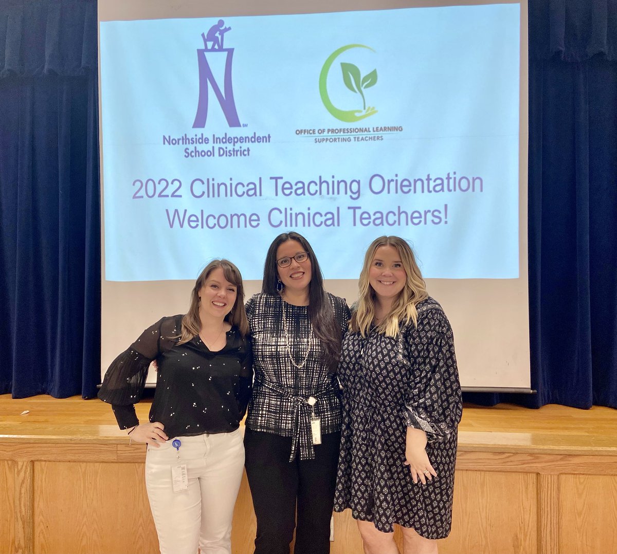 AliThomas9218's tweet photo. Spent today working with these wonderful clinical teachers! Welcome to the promise land yโall! @NISDTeachLearn @NatalieNGray #cheercards #humanbingo #relationshipsmatter @NISD @NISDBraunStat #hopesomecometobraunstation ๐๐ป๐คฉ https://t.co/DELZMRXOb8