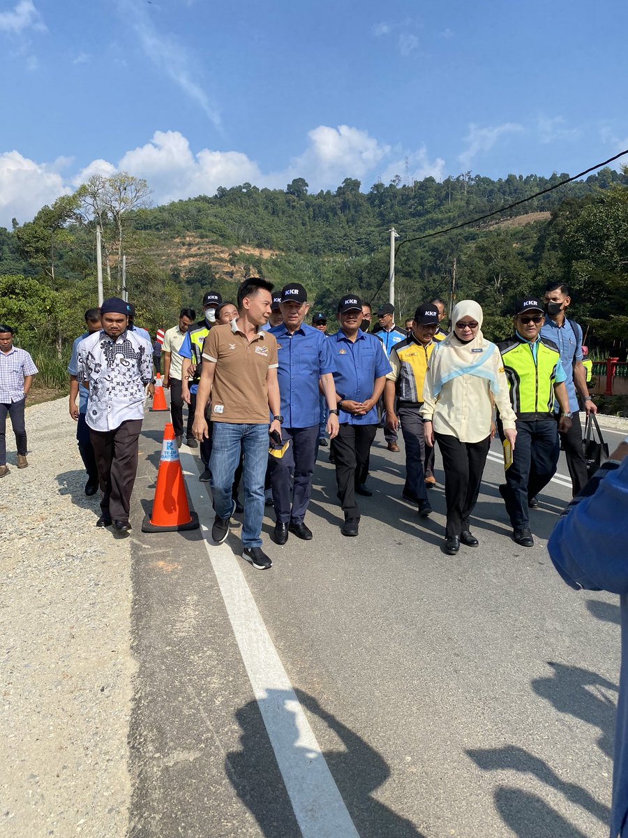 cHuNa8575's tweet photo. Lokasi 1
FT218 Raub
Tinjauan Pemasangan Jambatan Bailey - Sg. Tras (Pasca Banjir)
#FTroadpedia
#FTroadpediaZonTimur
#RakanKKR
#InfraRakyat
#KeluargaMalaysia https://t.co/b0ws4DoHeh