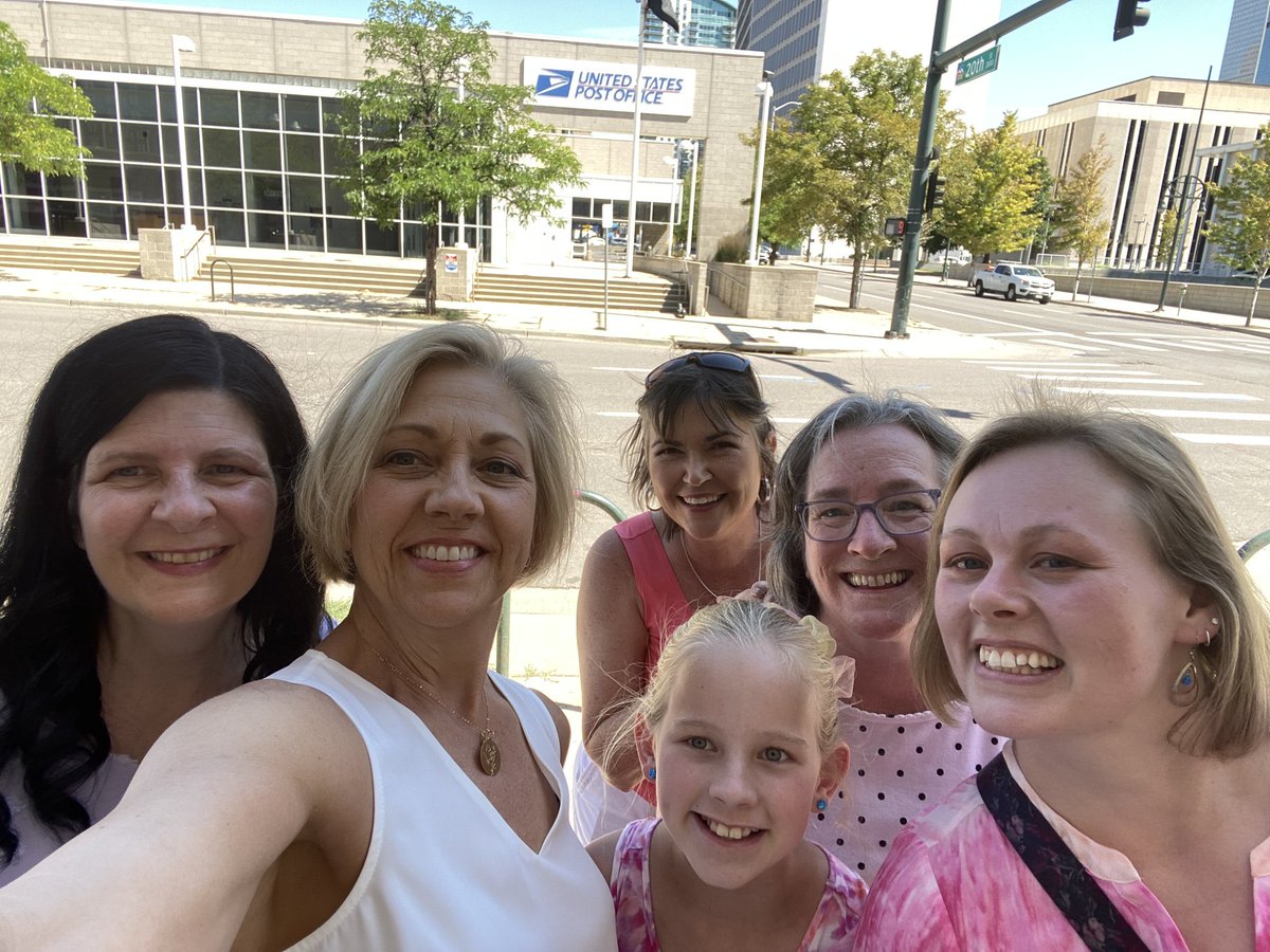 felicia_writer's tweet image. It’s really there!!! 
#POstables #ThereisNoAndInSSD #SSDPilot