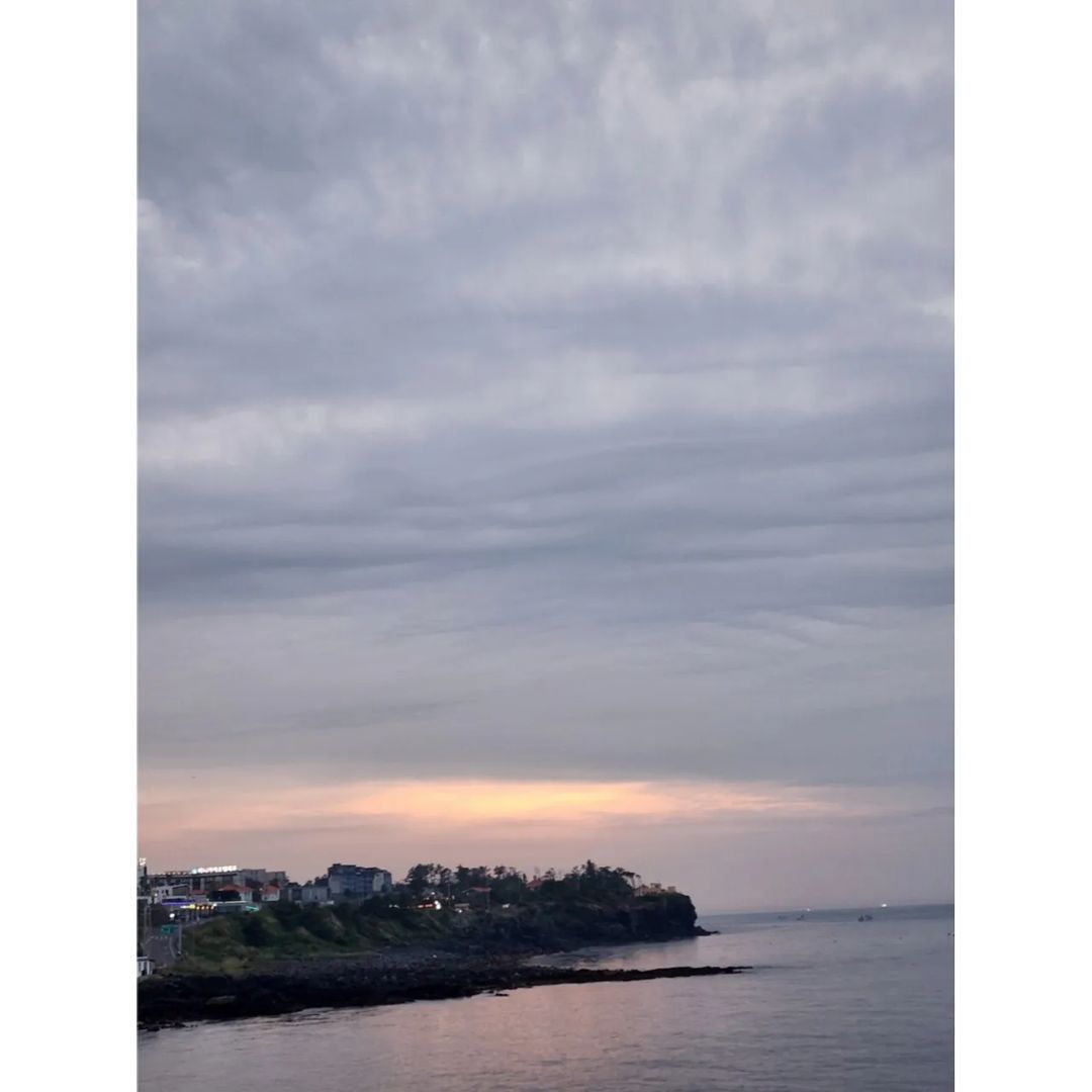 scbdates's tweet image. 220810 📸 #CHANGBIN #창빈  — instagram update!

finally posting pictures of jeju island 😁