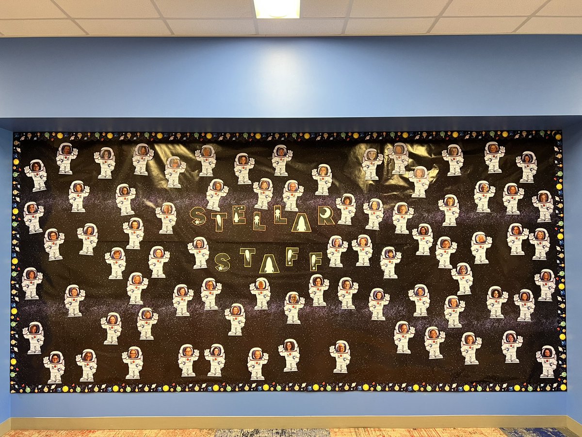 PrincipalRAdams's tweet photo. Check out our #StellarStaff at @34Oakland ! We are so ready to #RocketIntoANewYear! #SpaceSayingsForDays #ExploreWithD34 #D34IsGoingPlaces #OurEaglesAreOitOfThisWorld https://t.co/AYODFu2O8F