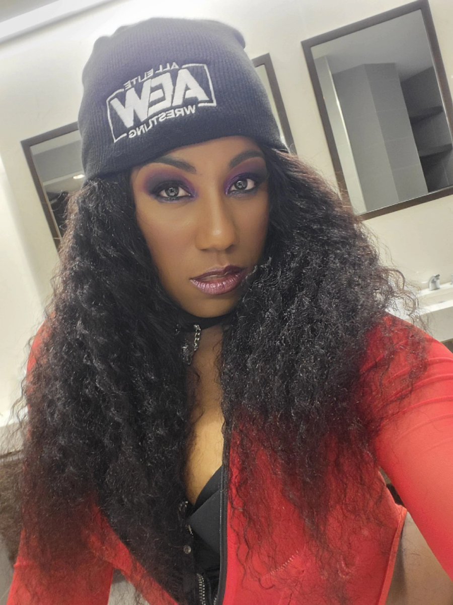 AthenaPalmer_FG's tweet photo. .@AEW @AEWonTV
I would just like thank @Miss_LeilaGrey for inviting me to the #BaddieSection
Without her none of this would have been possible!!!
@Jade_Cargill @HoganKnowsBest3 #Baddies4Life https://t.co/sPrLhCBYOB