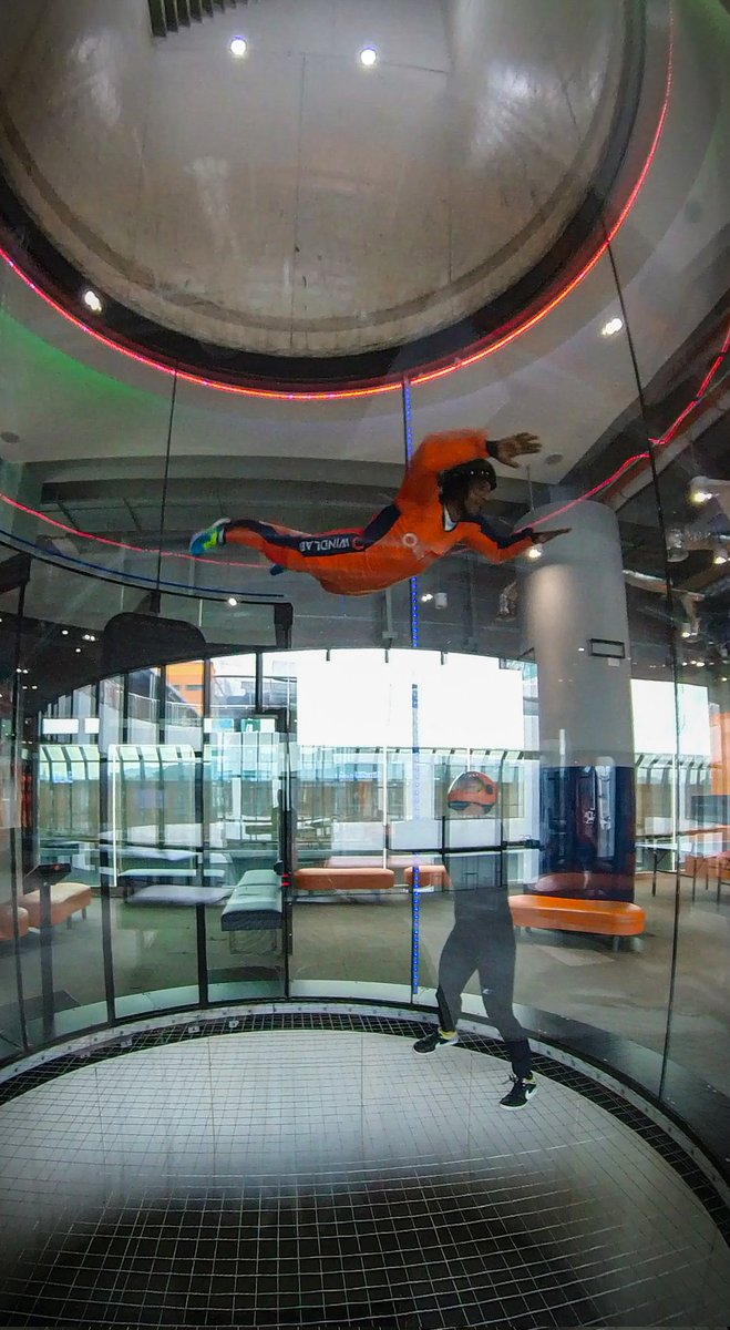 TwoSpd's tweet photo. My body aches in places I didn't know could ache. Never for a second did I think this would give me DOMS. The force from the wind was a little unexpected.
#indoorskydiving #windlab https://t.co/SRTcFMGIVa