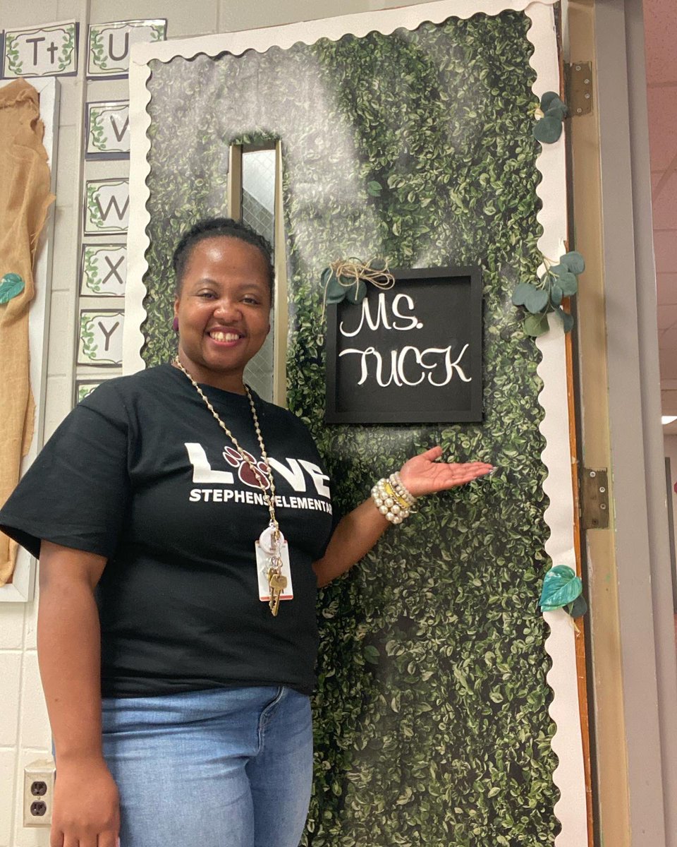 misstsbookroom's tweet photo. Here is to a great first day! #SES #growthmindset #boundlesspotential #teachersofinstagram #growing #3rdand4thgrade #firstdayofschool #firstdayjitters #backtoschool https://t.co/UHhKRBWHR8