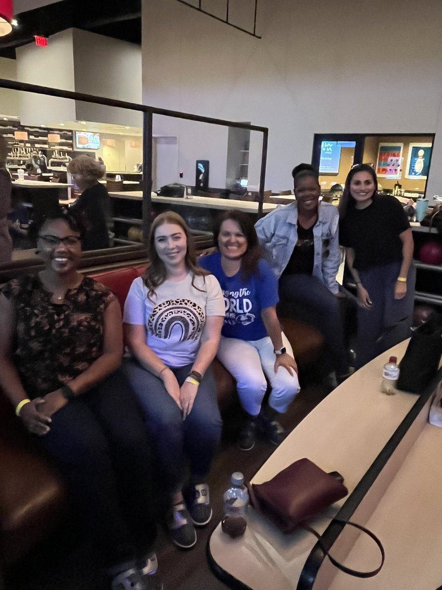 FollowMrsBrooks's tweet photo. Late post: This was the best leadership retreat! Bonding, building, and bowling!! #LeadersOfThePack #LeadTheLearning 🐺❤️🐺❤️🐺 https://t.co/y3ClIcB1KT
