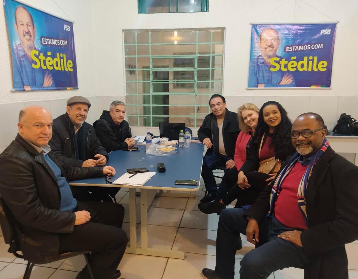 josestedile's tweet photo. 💪 MISSÃO SOCIAL

Reunião super produtiva com amigos, amigas, colegas e apoiadores ligados a trabalhos sociais com 1,5 mil crianças e jovens em Porto Alegre. A maioria em situação de vulnerabilidade social, pobreza ou violação de direitos. https://t.co/9goxCEHhXu
