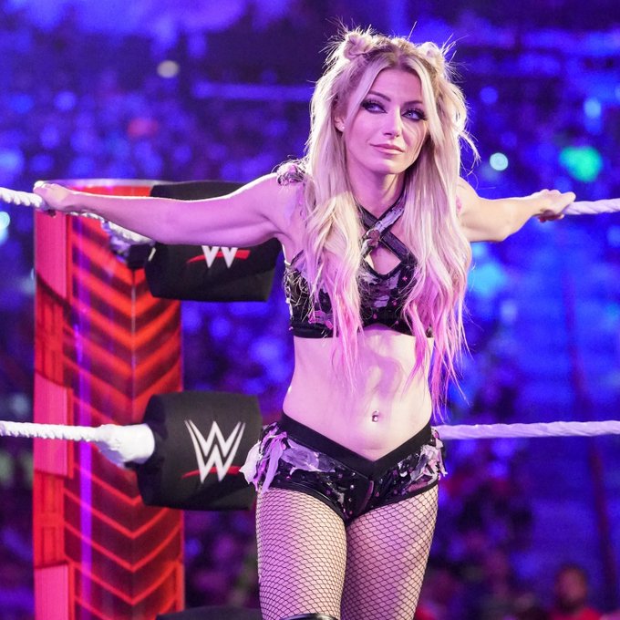 Like who else is it going to be?? 🥰🥰🥰 #WCW #AlexaBliss #WWERaw #WWE https://t.co/4y2BxJyctS<a href="/tag/wcw"class="tags">#WCW</a><a href="/tag/alexabliss"class="tags">#AlexaBliss</a><a href="/tag/wwe"class="tags"><span>#wwe</span></a><a href="/tag/wweraw"class="tags"><span>#wweraw</span></a>