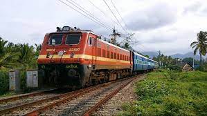 nerailwaygkp's tweet photo. गोरखपुर जं. रेलवे स्टेशन के यार्ड में इंजीनियरिंग कार्य के कारण आज दिनांक 11.08.2022 को

-01028 गोरखपुर-लोकमान्य तिलक टर्मिनस विशेष गाड़ी गोरखपुर से 01 घंटा रि-शिड्यूलिंग कर चलाई जायेगी।  
-05153 सीवान-गोरखपुर अनारक्षित विशेष गाड़ी मार्ग में 90 मिनट नियंत्रित कर चलाई जायेगी। https://t.co/scv3W9cH3j
