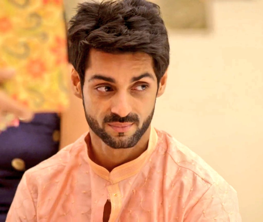 kkriti91's tweet photo. Just blessing ur feed with Aditya Raj Singh caps
#HandsomeMunda
#HotBhiCuteBhi
#KaranWahi
#ChannaMereya https://t.co/xZsukaoJuC