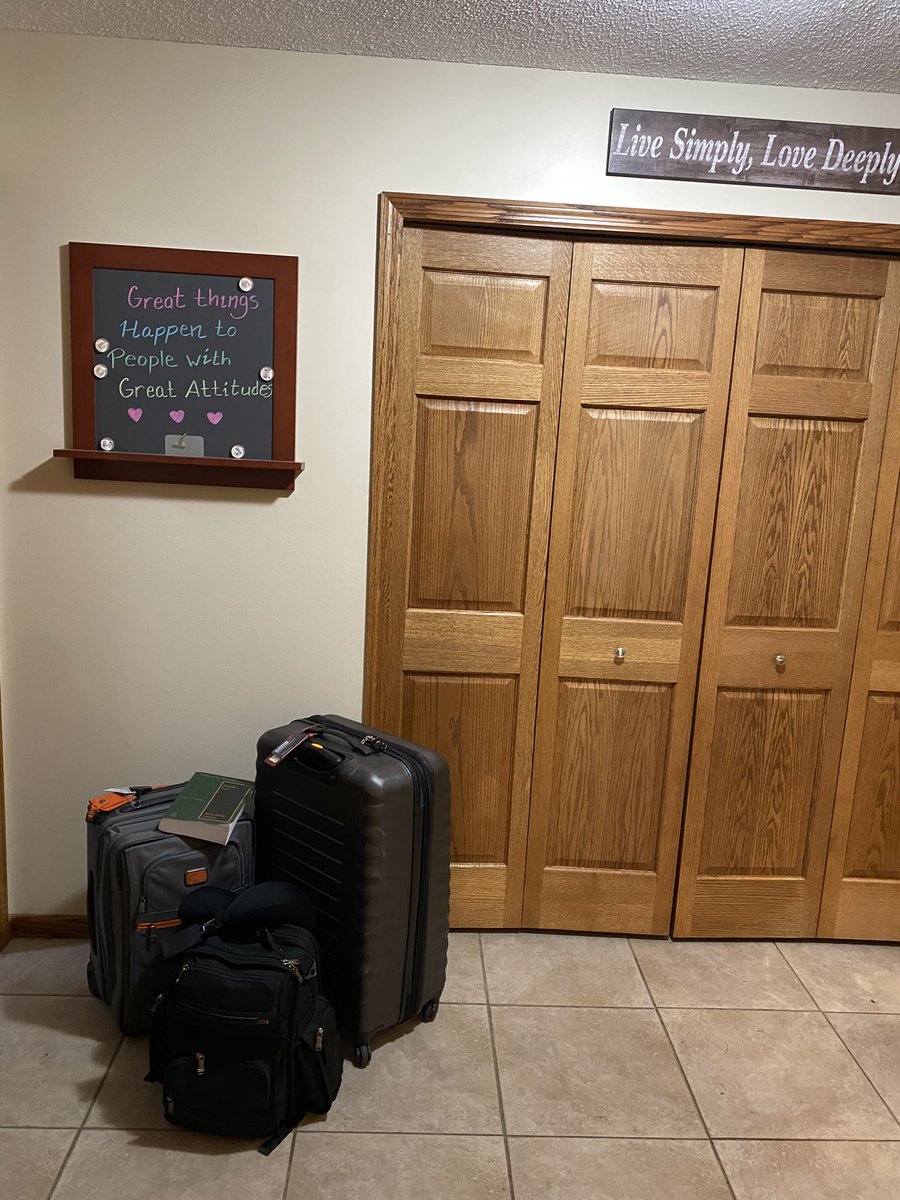 joclyborne's tweet photo. Packed and mostly ready to go. I think I may have packed the house but hey at least Iโm prepared. Need to rock the super lawyer hat tomorrow then off for an early evening flight to Fort Gordon for a few days of extended duty. #MN-ATAG #CyberDCG #Guardhard #manyhats https://t.co/dEQc4K44oy