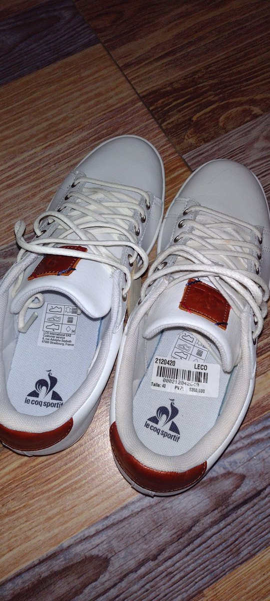 jtello1927's tweet photo. @lecoqsportif_co Compré unos zapatos y me llegaron usados https://t.co/xcuNgOiW83